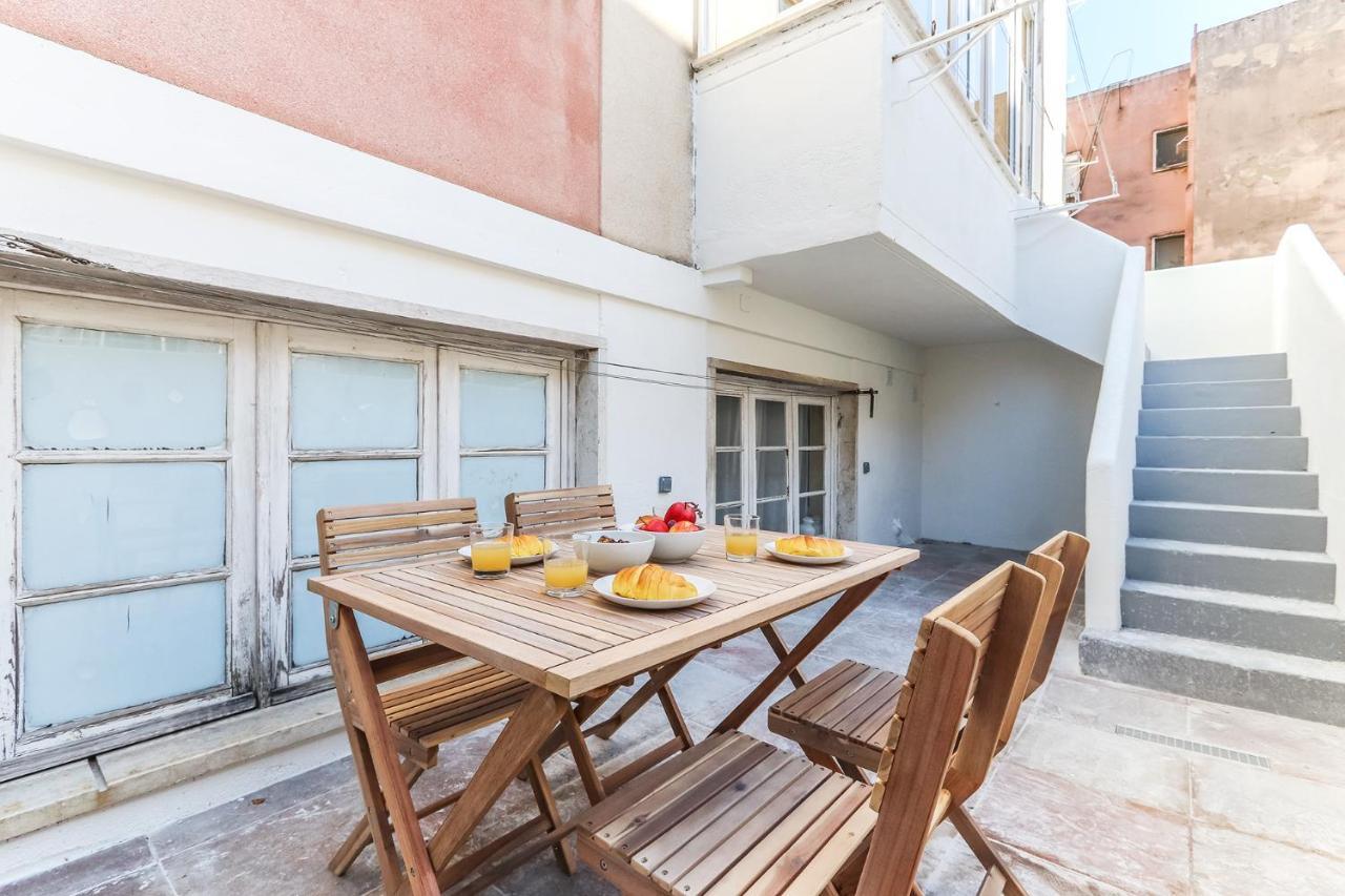 Vita Portucale ! Olaias Design With Terrace Lisbon Exterior photo